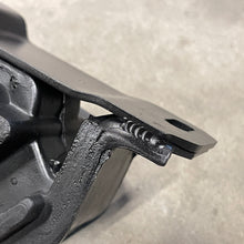 Load image into Gallery viewer, 900/9-3 Gearbox Mount