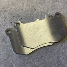 Load image into Gallery viewer, Volvo R Caliper Shims