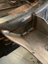 Load image into Gallery viewer, C10 Envoy Cab Mount Brackets