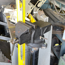 Load image into Gallery viewer, HD Vice Base